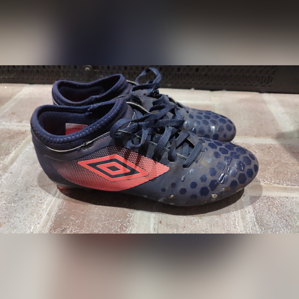 Umbro Unisex Soccer Cleats